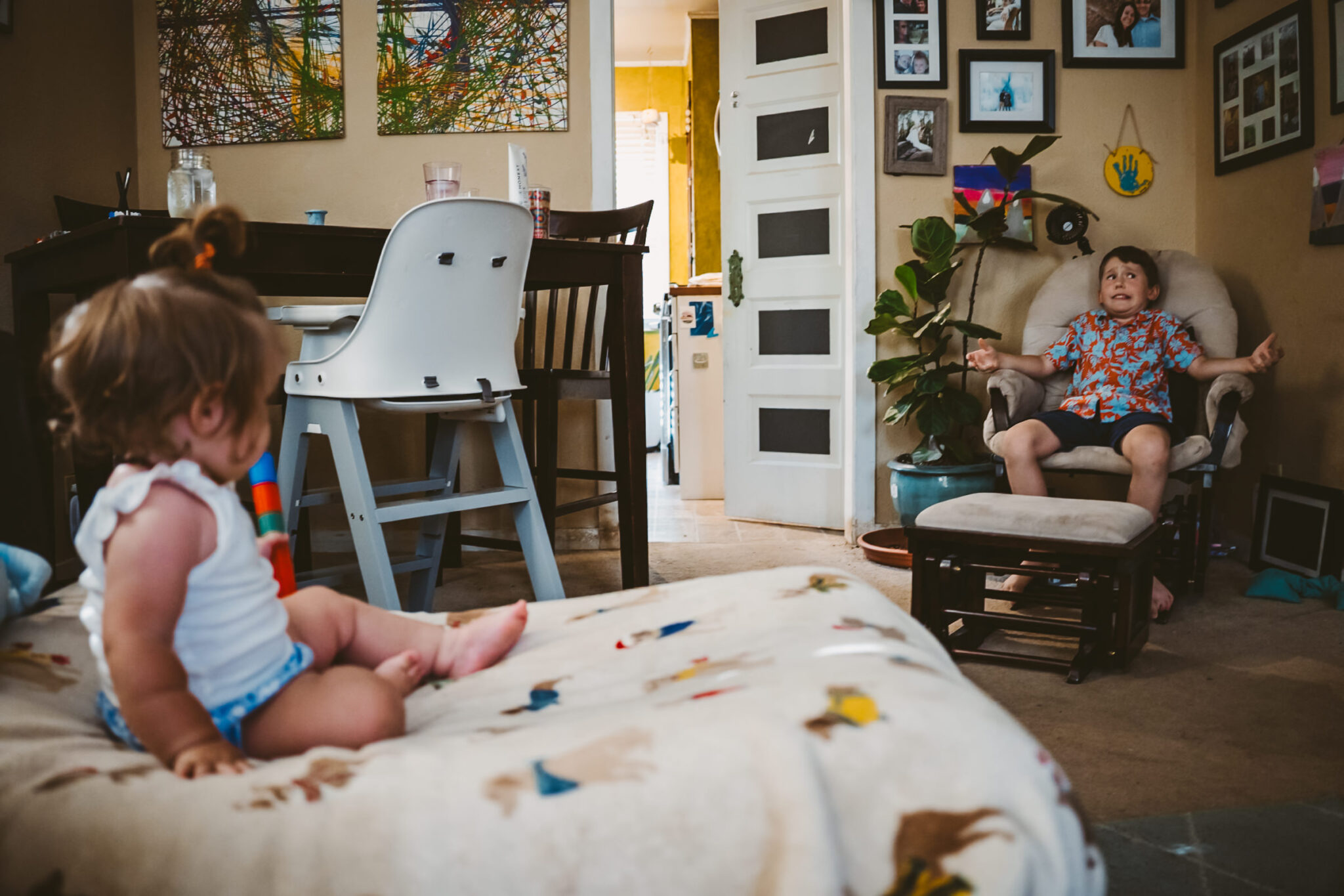 playful photos in home documentary photoshoot